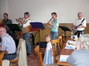 Woodmarket Serenaders